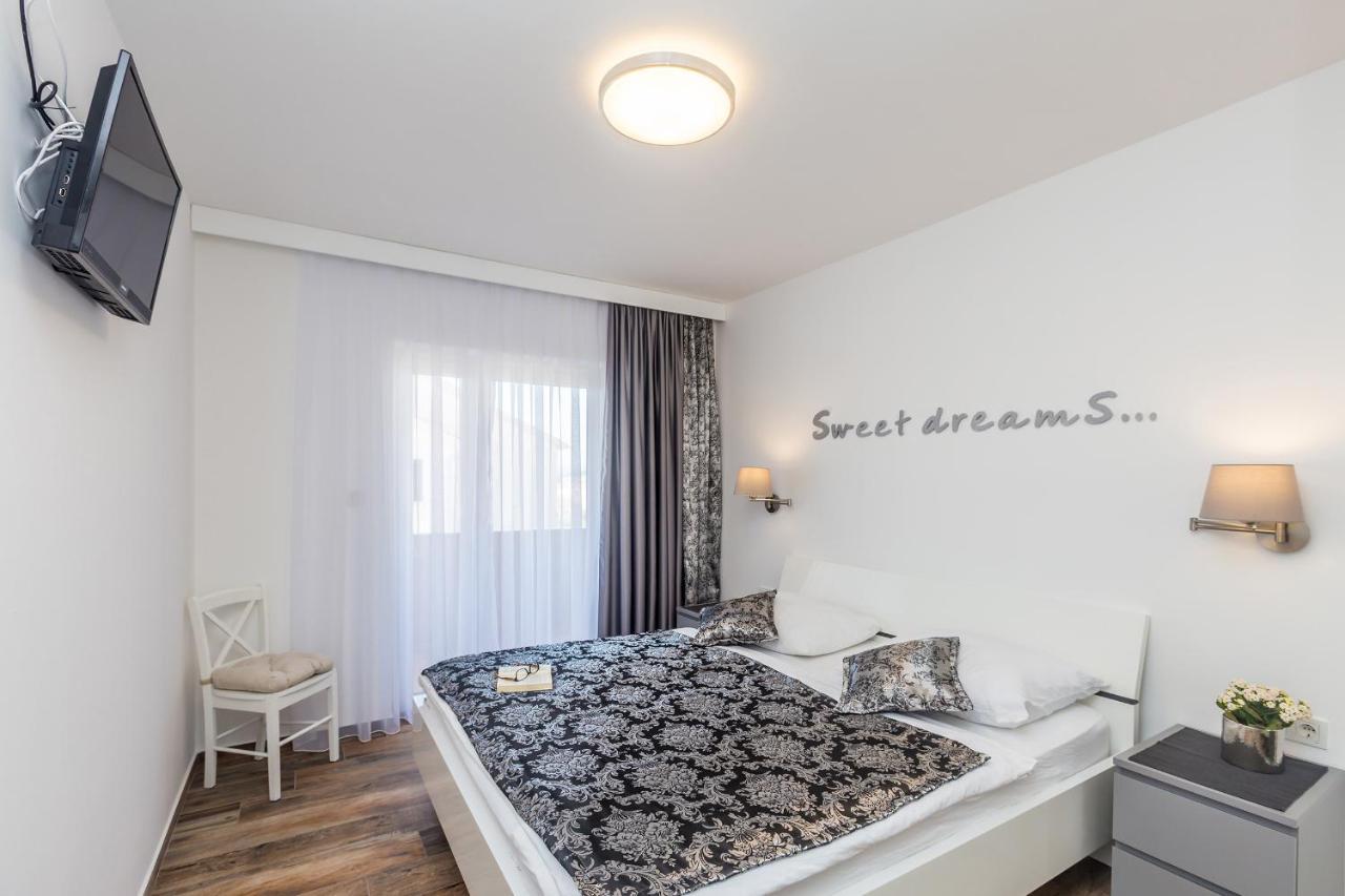 Apartments Petra Krk Krk Town Bagian luar foto