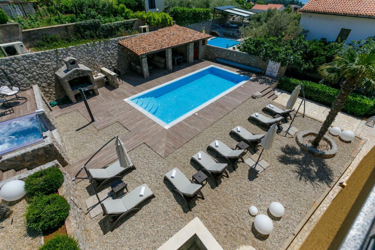 Apartments Petra Krk Krk Town Bagian luar foto
